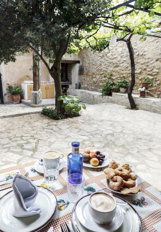La Casa Del Tio Venancio Pensjonat Caracenilla Pokój zdjęcie