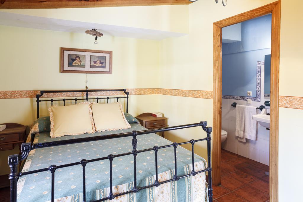 La Casa Del Tio Venancio Pensjonat Caracenilla Pokój zdjęcie