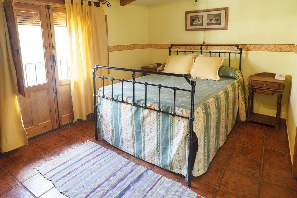 La Casa Del Tio Venancio Pensjonat Caracenilla Pokój zdjęcie