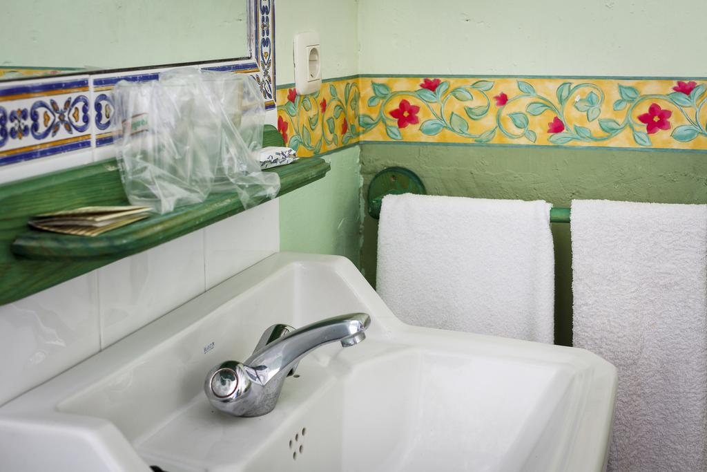 La Casa Del Tio Venancio Pensjonat Caracenilla Pokój zdjęcie